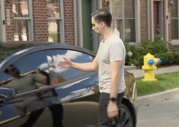 Man Gets Chip Implanted in Arm to Unlock Tesla