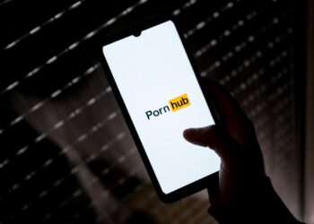 Woman Accidentally Includes PornHub URL in Wedding Invitations