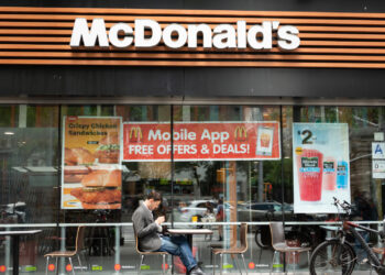Axe-Wielding Man Arrested After Rampage in Manhattan McDonald’s