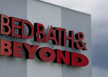 Bed Bath & Beyond CFO Gustavo Arnal Dies After Apparent Fall From Building in New York City