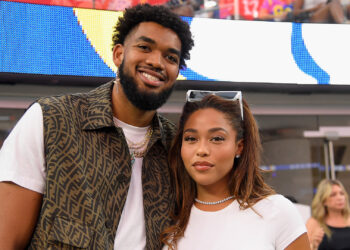Karl Anthony-Towns Offers to Fund Two of Jordyn Woods’ Businesses for Her 25th Birthday