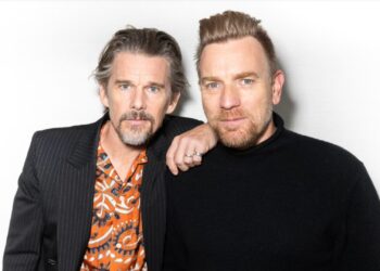 Ethan Hawke and Ewan McGregor Talk Finally Sharing the Screen In ‘Raymond and Ray’