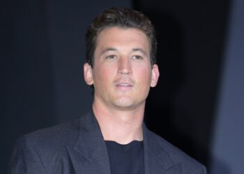 Miles Teller Shares How He Did the “Great Balls of Fire” Scene in ‘Top Gun: Maverick’ During ‘SNL’ Monologue