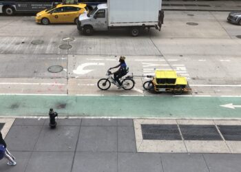 New York Proposes Offering Money to People Who Report Bike-Lane Violations