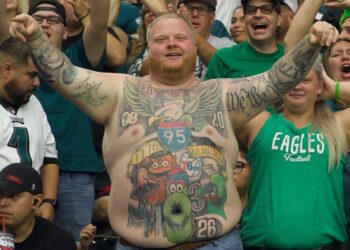 Twitter Reacts to Tattooed Philly Sports Fan Who Looks Like Rob Ford
