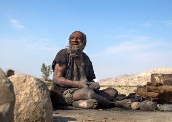 94-Year-Old Known as ‘World’s Dirtiest Man’ Dies Months After First Bath in Over 60 Years