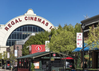 1 Dead, 5 Injured in Shooting Near Downtown Atlanta Shopping District