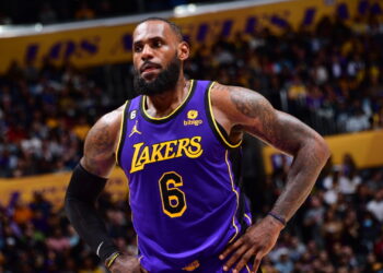 Twitter User Takes Advantage of New Paid Verification Feature to Make It Look Like LeBron Requested Trade