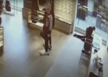 Video Shows Teen Knocking Himself Out by Slamming Into Window While Robbing Louis Vuitton Store