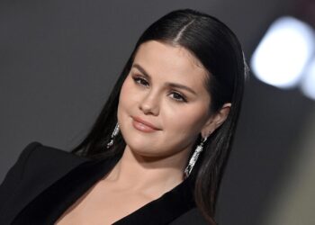 Selena Gomez Addresses Those Viral Photos With Hailey Bieber