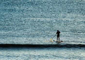 Australian Couple Survive for 3 Days on Paddleboard After Wind Carried Them Out to Sea