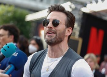 Chris Evans Confirms His Relationship With Alba Baptista in Flashback Instagram Post