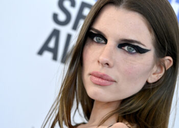 Julia Fox Gives Tour of Her ‘Very Underwhelming Apartment’ in New York City