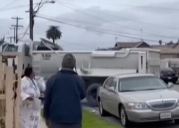 Video Shows Man Driving Dump Truck Into Home After Wife Files for Divorce