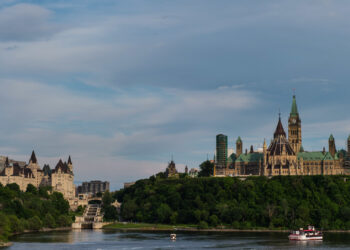 Ottawa Mayor Responds With Lengthy Tweet Thread to Study Rating City As Overrated