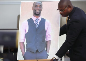 Sixth Memphis Officer Involved in Deadly Beating of Tyre Nichols Relieved of Duty