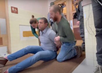 Video Shows Reporter Being Arrested at Ohio Governor’s Press Conference