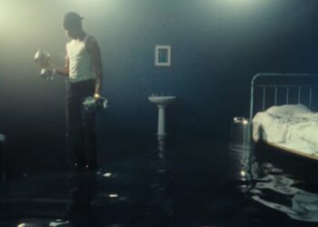6LACK Drops “preach” Video