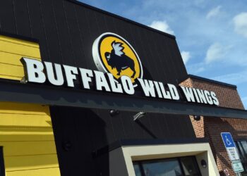 Buffalo Wild Wings Accused of Deceiving Customers With ‘Boneless’ Wing Claims