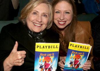 Someone Reportedly Defecated Near Hillary and Chelsea Clinton During ‘Some Like It Hot’ on Broadway