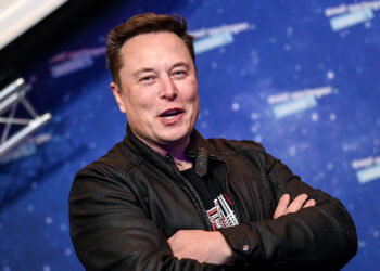 Elon Musk Among 1,000 Tech Leaders Who Signed Sign Open Letter Calling for Pause on AI Over ‘Profound Risks’