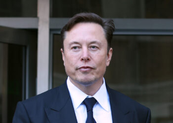 Elon Musk Says Twitter Is Worth $20 Billion, Half of What He Paid for It