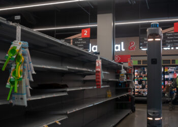 Philadelphia Stores See Rush on Bottled Water After Alert From City Officials Over Chemical Spill