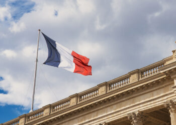 France Could Make it Mandatory to Label Influencers’ Filtered or Doctored Images