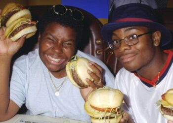 PETA Asks Kenan Thompson and Kel Mitchell to Go Vegan in ‘Good Burger 2’