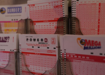 Powerball Winner Buys $25.5 Million Hollywood Home Near Ariana Grande, Jimmy Kimmel