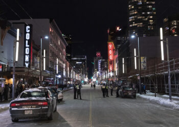 Father Fatally Stabbed Outside Starbucks After Asking Man to Stop Vaping Near Daughter