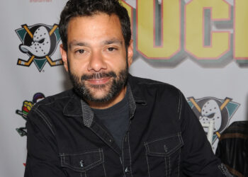 ‘Mighty Ducks’ Actor Shaun “Goldberg” Weiss Gives Pep Talk to the Toronto Maple Leafs