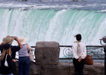 Niagara Falls Named the Biggest ‘Tourist Trap’ in Canada According to New Report