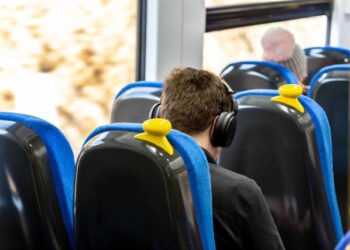 UK Train Operator Asks Customers To Stop Watching Porn/NSFW Content While Travelling
