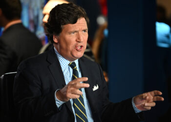Tucker Carlson Exits Fox News Following Settlement in Lawsuit Over 2020 Election Coverage