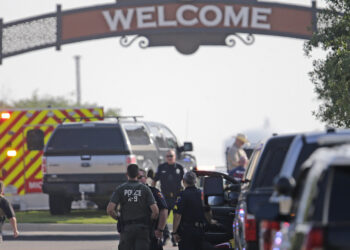 8 People Killed, 7 Wounded in Texas Mall Shooting