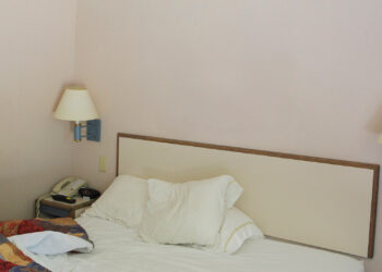 Night Manager Charged After Allegedly Entering Room and Sucking Toes of Hotel Guest