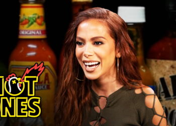 Anitta Lets It Fly While Eating Spicy Wings | Hot Ones