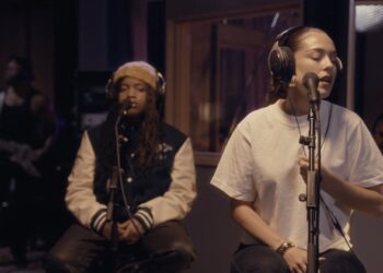 Maeta & AMBRÉ Duet For “Control Freak” Performance Video